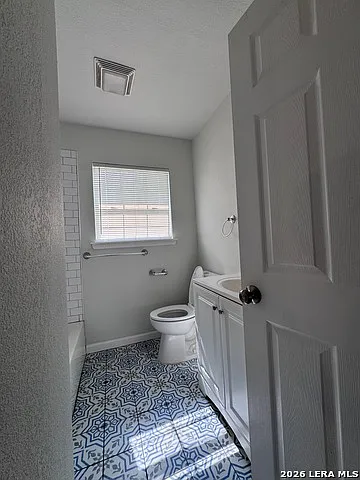 211 Cresham Dr — Photo 12