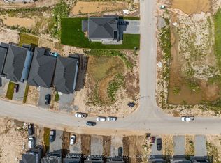 8885 Angie Dr, Niagara Falls, ON L2H0M9