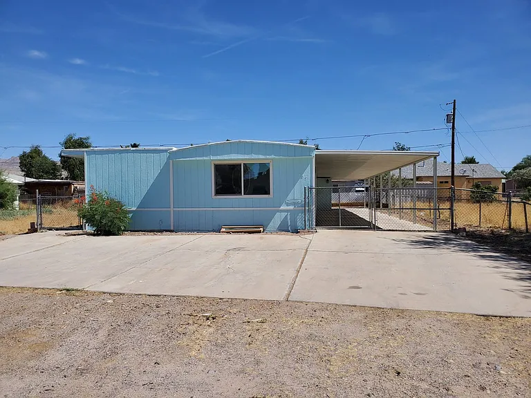 457 Malibu Dr — Photo 1