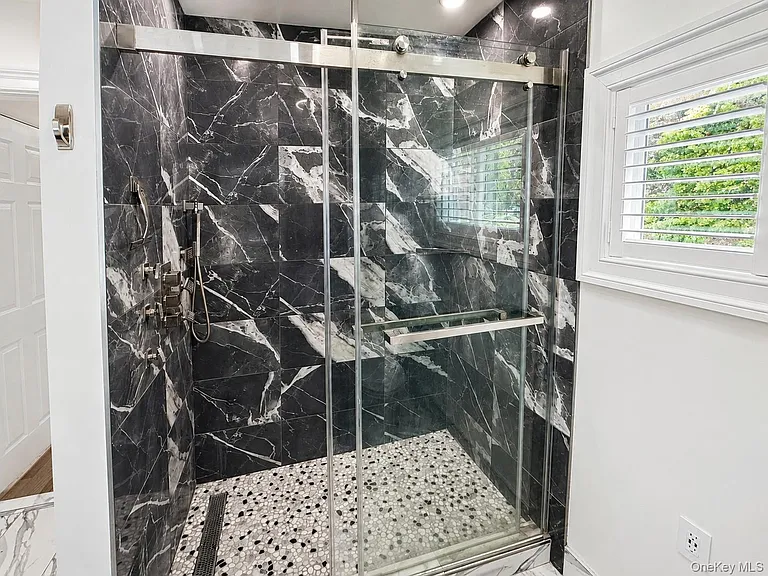 12 Dundee Cir — Photo 7