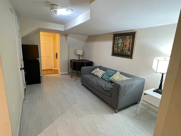 1311 Allison St NW — Photo 6
