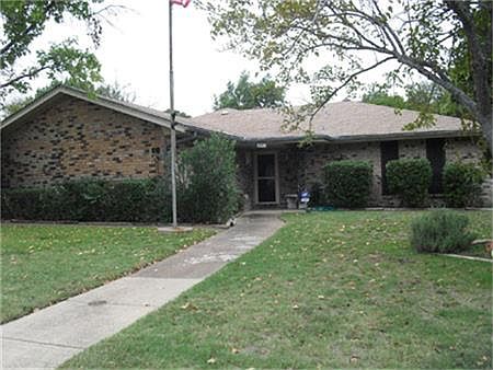 1st image of 231 Evelyn St