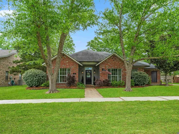 3756 Cedar St, Zachary, LA 70791