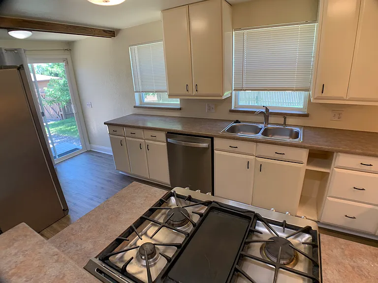 6205 W 45th Pl — Photo 4