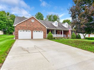9499 Chesapeake Dr, North Royalton, OH