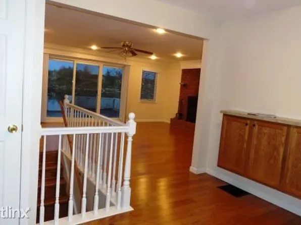 10088 King Rd, Davisburg, MI 48350
