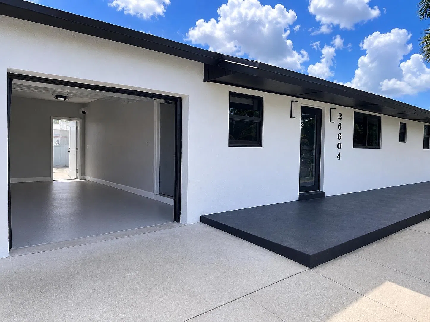 2 bed, $2,700 — Photo 1