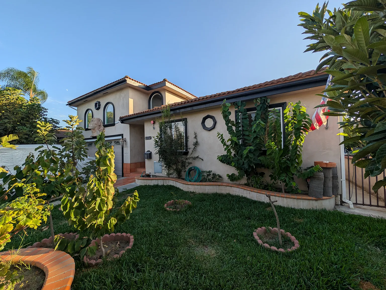 8330 Dacosta St — Photo 4