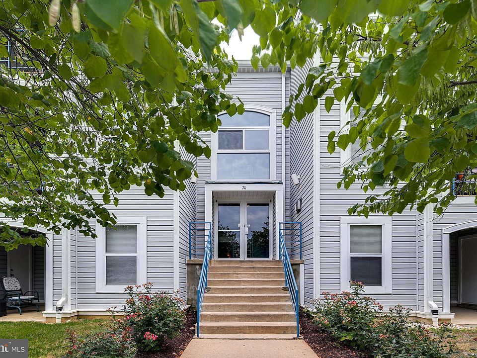 1st image of 20 Greystone Ct #B