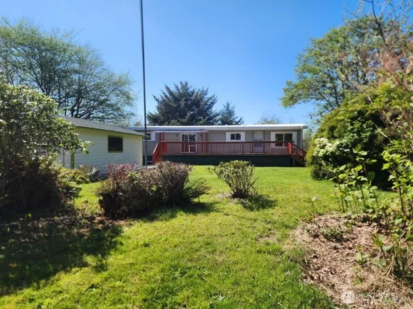 41 Woodland Drive, Copalis Beach, WA 98535