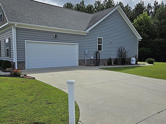 2nd image of 22452 Harvest Dr