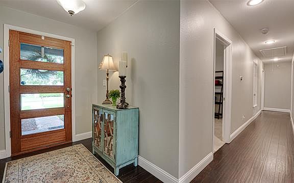 5th image of 408 Sherry Ln