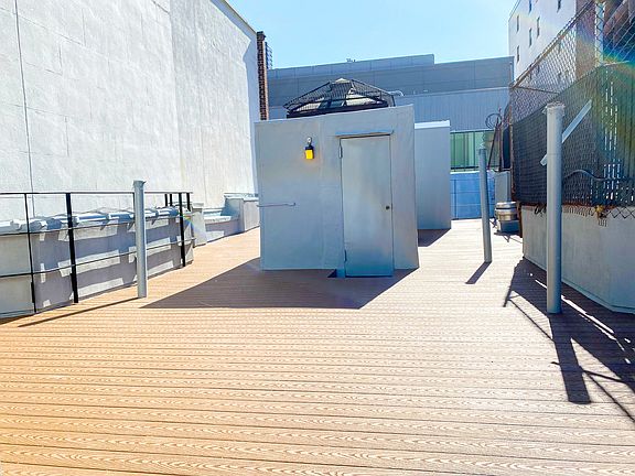 2nd image of 415 E 90th St #4E