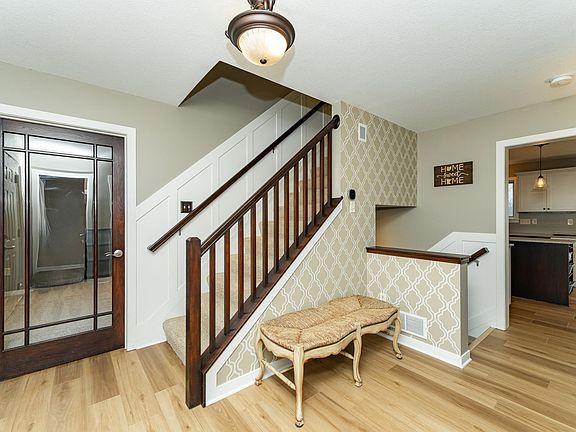 3rd image of 3551 Hart Ln SW