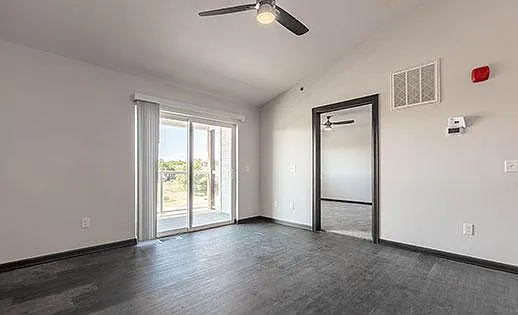 1 bed, 660 sqft, $1,075 — Photo 2