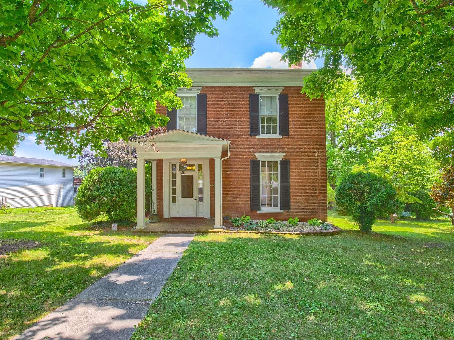 205 E Withers Rd Wytheville Va 24382 Mls 412812 Zillow