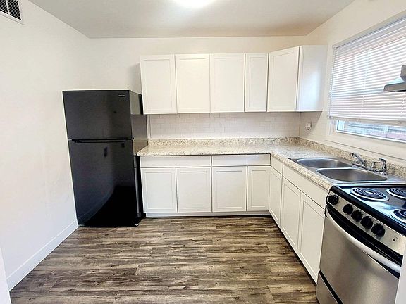 5th image of 2641 Wayside Dr