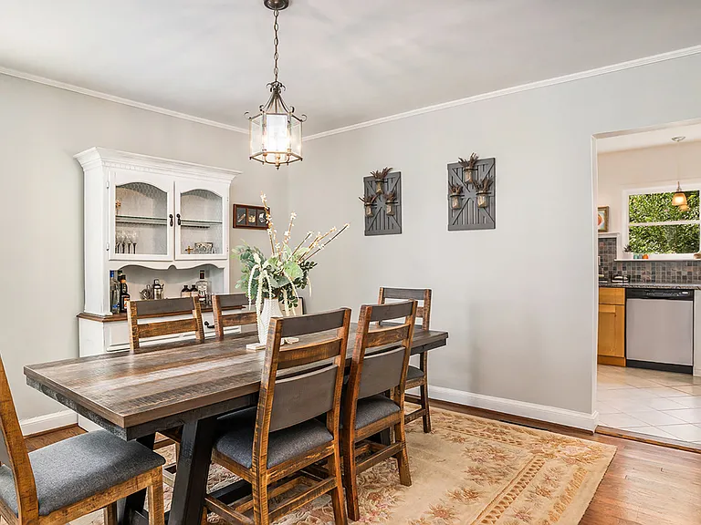 2263 Sanford Rd — Photo 9