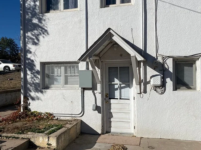 DAE2128-2204.5 — Photo 1