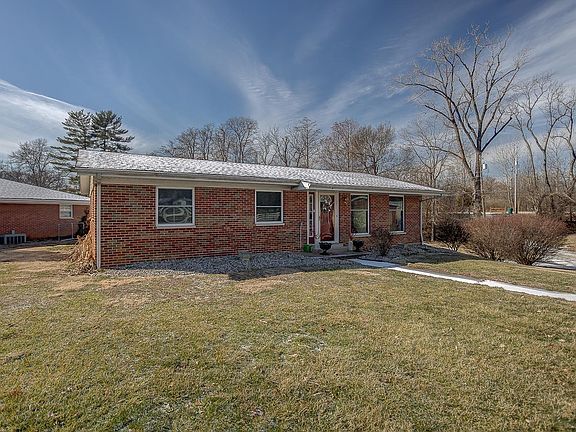 4th image of 37 Kirby Ln
