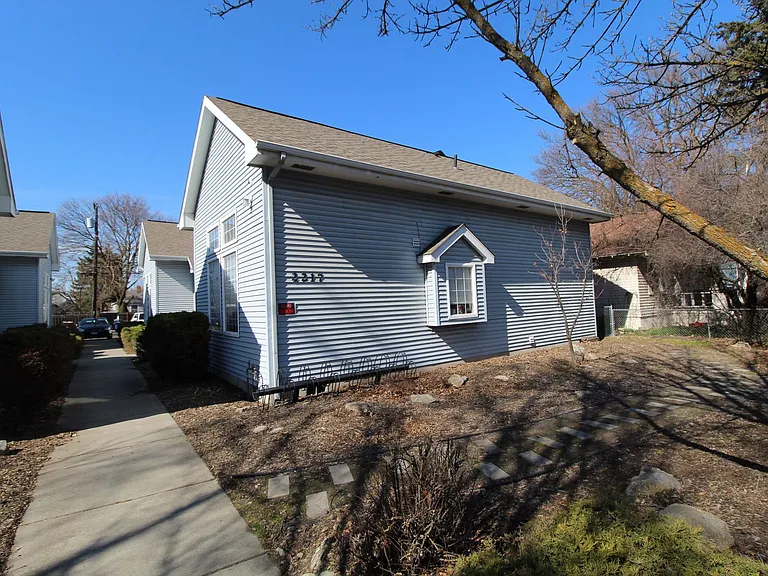 2217 N Hamilton St — Photo 3