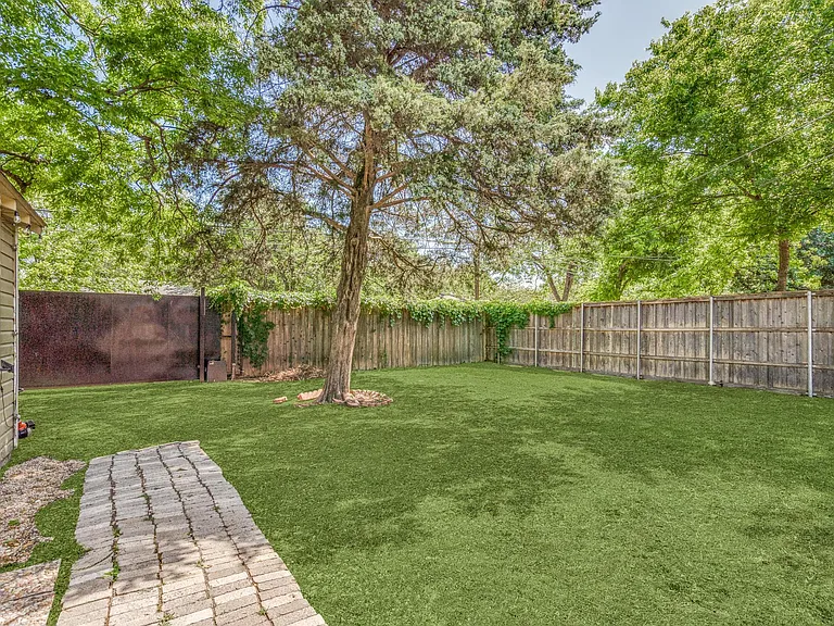 1318 Easton Rd — Photo 23