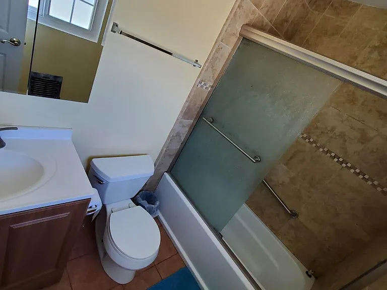 2548 Mayflower Ave #B — Photo 30