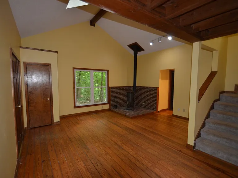 96 Woodside Trl — Photo 8