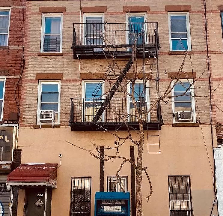 1st image of 556 Wilson Ave #5