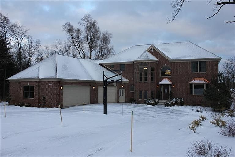 1st image of 8420 Sunshine Ln