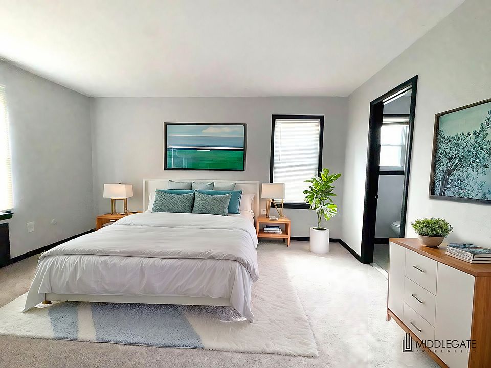 1st image of 1701 W Congress St #16565798