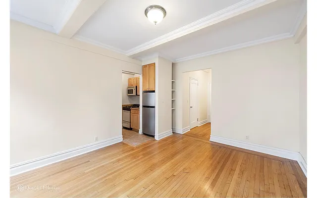 Sold by Douglas Elliman | media 6