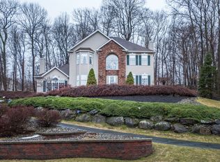 3 N Deer Hill Run, Sparta, NJ 07871