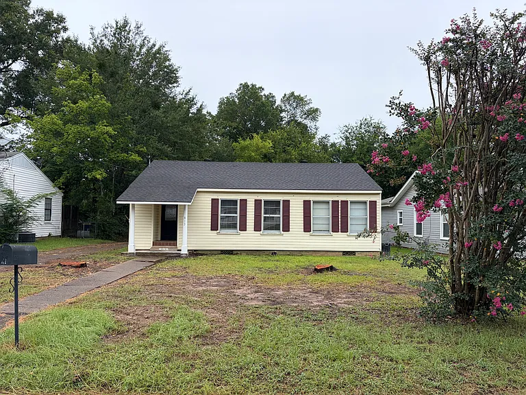 813 Beckley St — Photo 14