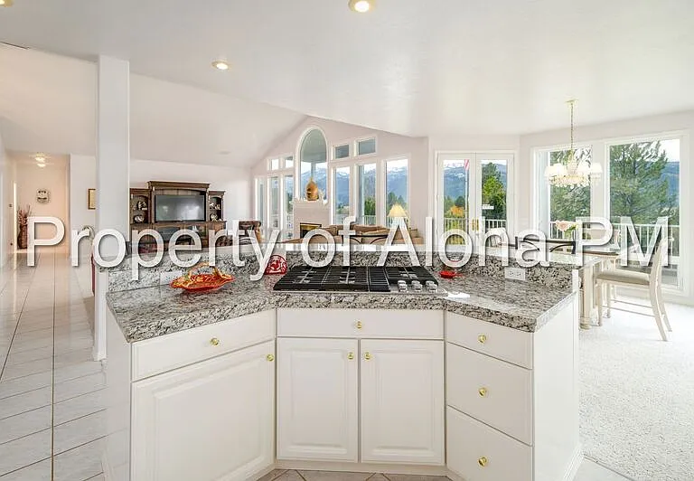 108 Lakeshore Dr — Photo 18