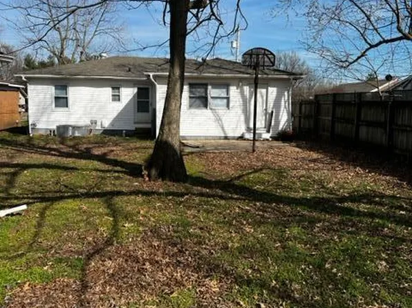 223 Missouri Ave, Sikeston, MO 63801