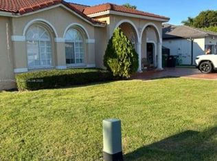 16487 SW 56th Ter, Miami, FL 33193