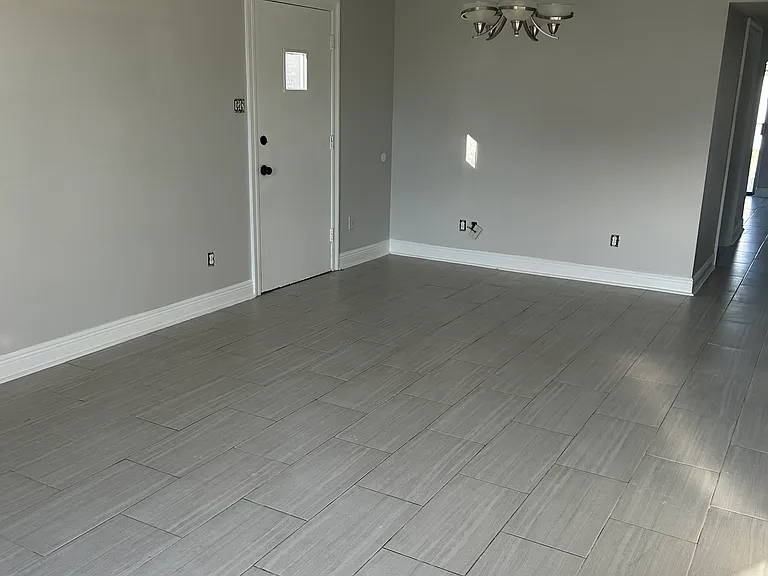 2745 Tupelo St — Photo 14