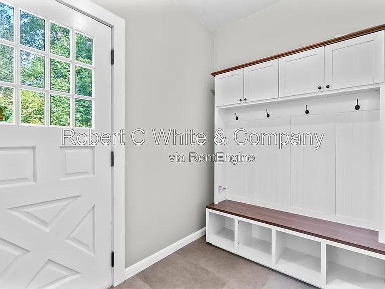 851 Ward Ln — Photo 8