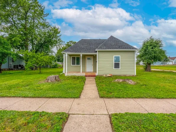 815 N Odell Ave, Marshall, MO 65340