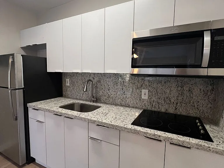 361 Sharar Ave — Photo 4