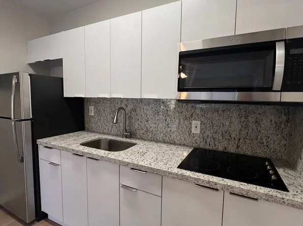 381 Sharar Ave, 381 Sharar Ave #7, Opa Locka, FL 33054