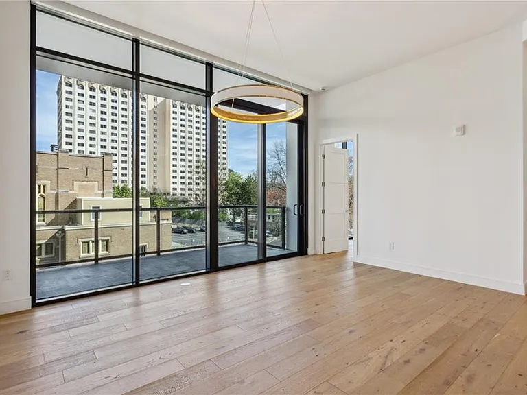 2425 Peachtree Rd NE #403 — Photo 13