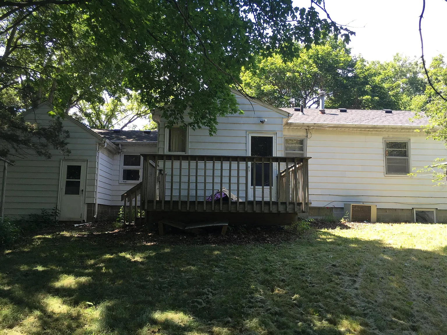 2628 Iowa St — Photo 2