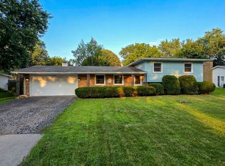 15821 S River Rd, Plainfield, IL 60544