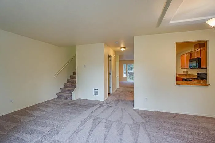 1821 NE 88th Cir — Photo 17