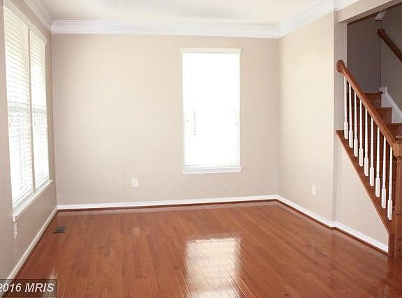 3rd image of 20500 Charter Oak Dr