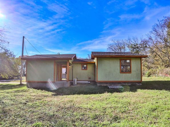 104 Lukfata St, Broken Bow, OK 74728
