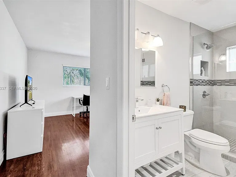 1102 Meadowlark Ave — Photo 42