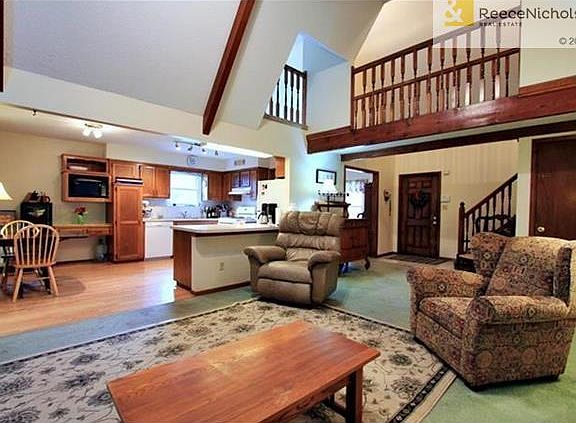 Check out this open space!  How magnificent is this?!